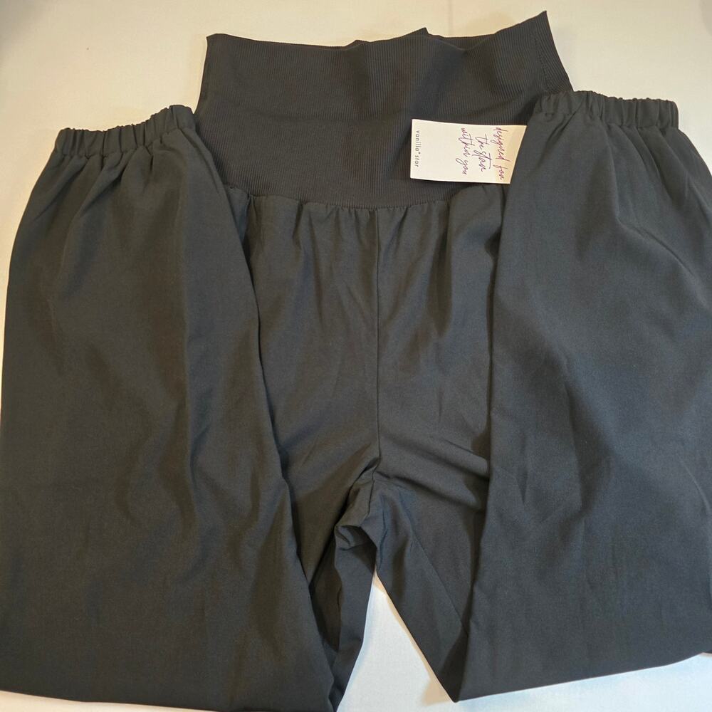 Black High-Waist Women’s Pull-On Pants